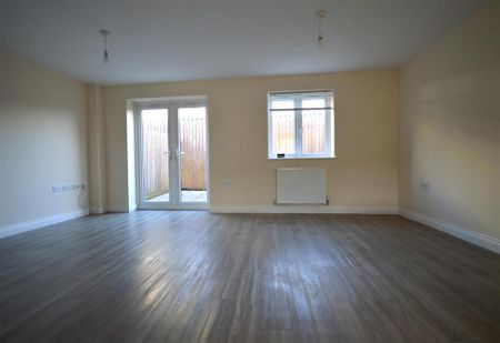 3 bedroom townhouse to rent - Photo 2