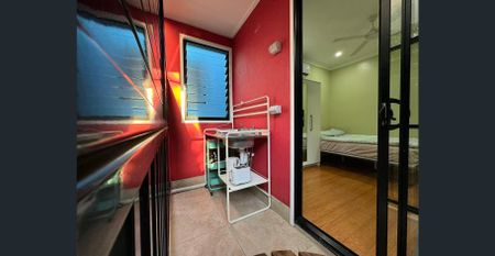 Inner City -- West End, Full Furnished Large Studio– Peaceful, A/C, Wi-Fi, Pool. Bill Included. $390/ week. Available 20/08/2025. - Photo 4