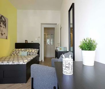 Via Antonino Lo Surdo, Rome, Lazio 00146 - Photo 5