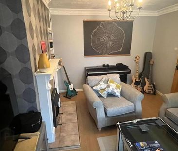 2 Victoria Gardens, Lurgan, Craigavon, BT67 9AZ - Photo 1