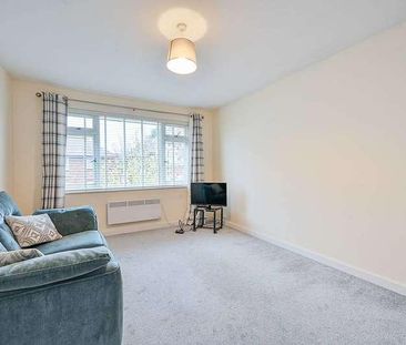 Carlyle Road, Ealing, W5 - Photo 2