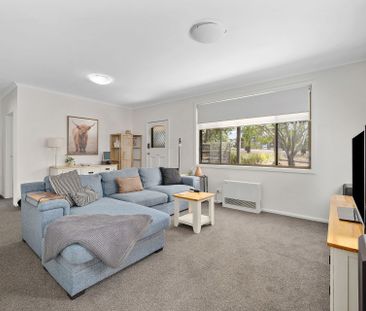 Comfortable & Convenient Home Near Kennington Reservoir - Photo 1