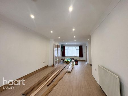 5 bedroom detached house to rent - Photo 2