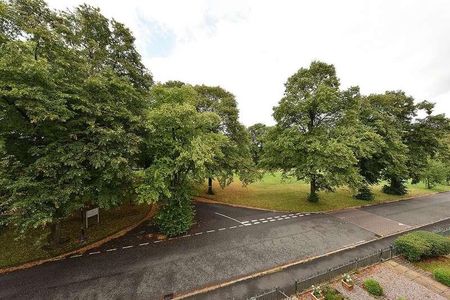 Winchester House, Macclesfield, SK10 - Photo 2