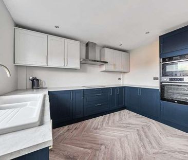 Cherry Gardens, Teynham, Sittingbourne, Kent, ME9 - Photo 1