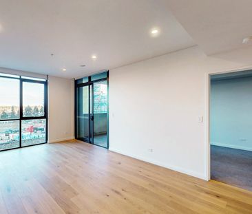 Spacious Two Bedroom Apartment with Carspace - Photo 1