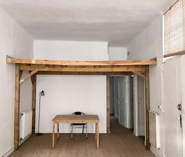 Location Appartement 2 pièces 64m² LA CIOTAT 13600 - Photo 4