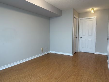 For Lease - 68 Corporate Drive Unit# 2738, Toronto, Ontario - Photo 5