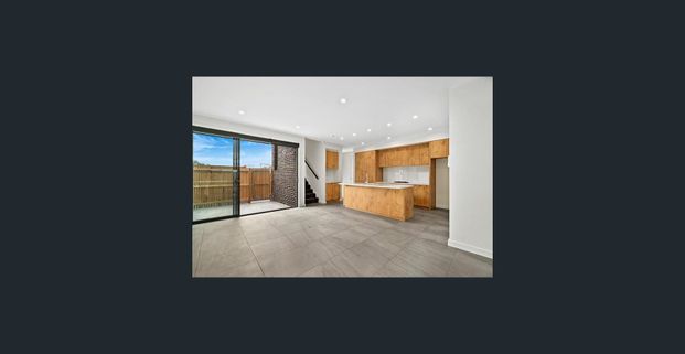 STYLISH & MODERN - Photo 1