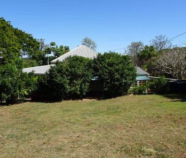 BEAUTIFUL HOME WITH LARGE VERANDAH & OUTDOOR AREA - Photo 5