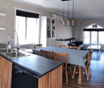 Haut de maison à louer (5 1/2) - Photo 1