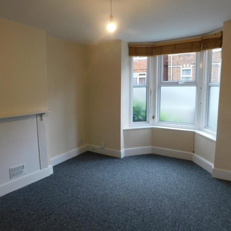 4 bedroom semi-detached house to rent - Photo 1