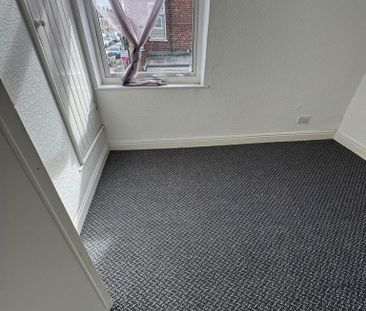 2 bedroom house to rent - Photo 1