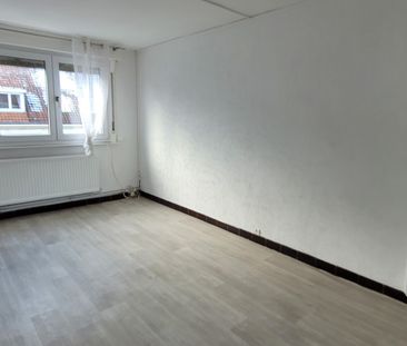 Location Appartement 3 pièces 72m² ST OMER 62500 - Photo 5