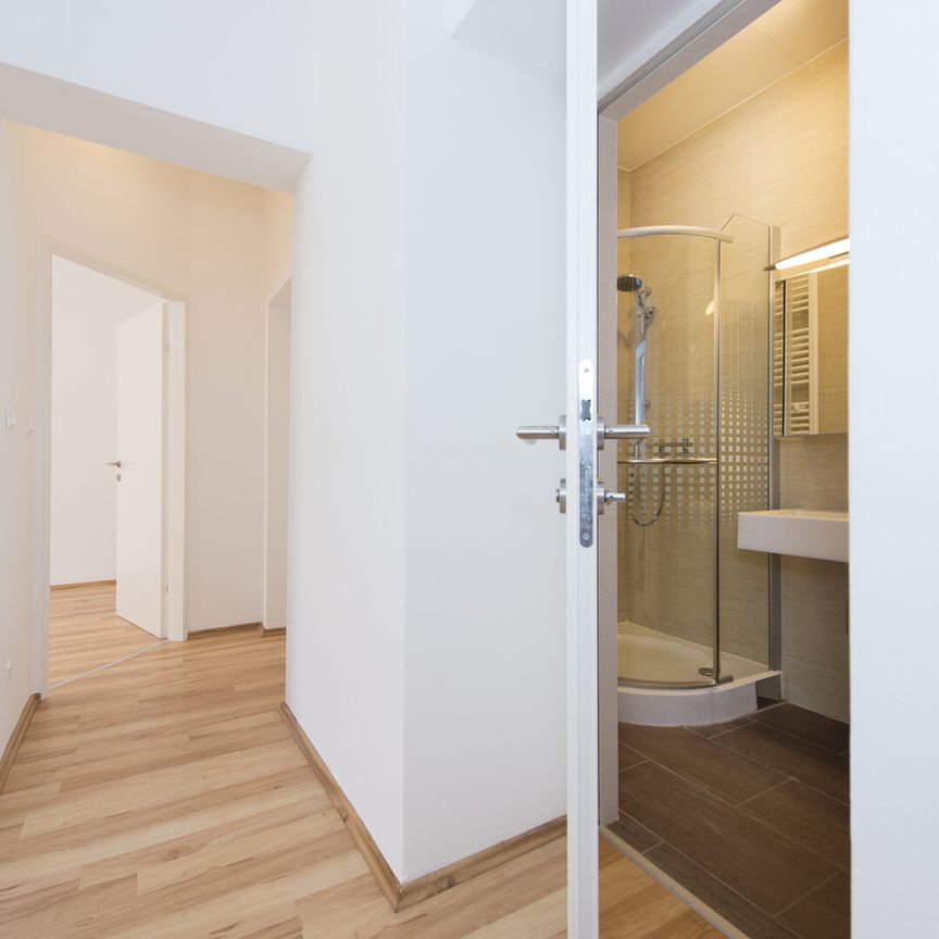 Moderne 2-Zimmer-Mietwohnung in Graz mit Einbauküche, Grünlage, Top-Anbindung. - Photo 1
