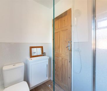 4 bedroom maisonette to rent - Photo 1