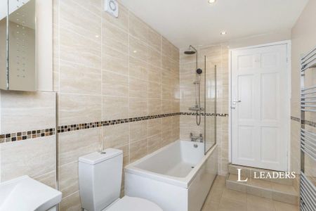 2 bedroom terraced house to rent - Photo 5