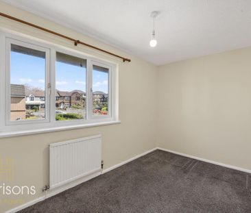 2 bedroom mews to rent - Photo 4