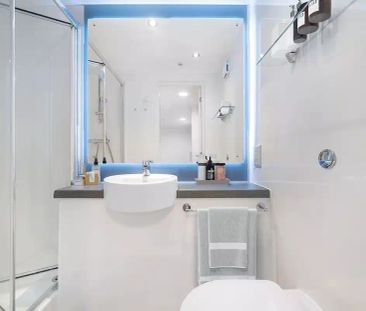 Bronze Ensuite - Photo 6