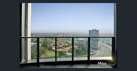 SET HIGH ON THE HILL! - Photo 5