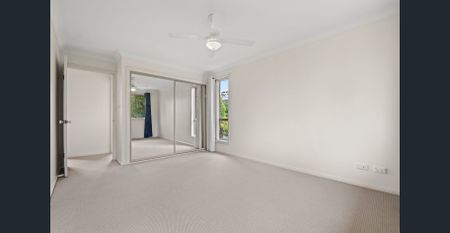Freshly Painted & Brand New Carpet: Ideal East Gosford Living! - Photo 5
