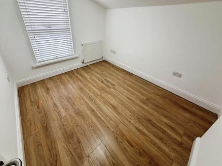 5 bedroom terraced house to rent - Photo 5