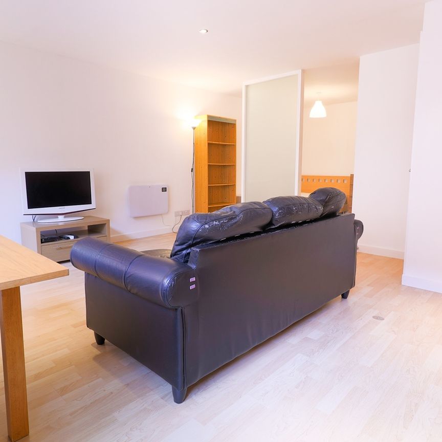 1 Bed Flat, Park Place, LS1 - Photo 1