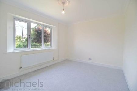 5 bedroom detached bungalow to rent - Photo 3