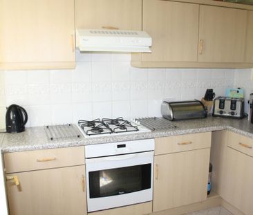 2 bedroom property to rent - Photo 3