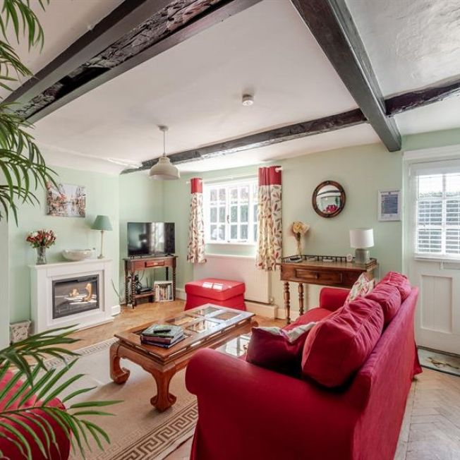 2 Bedroom Detached To Let - Photo 1