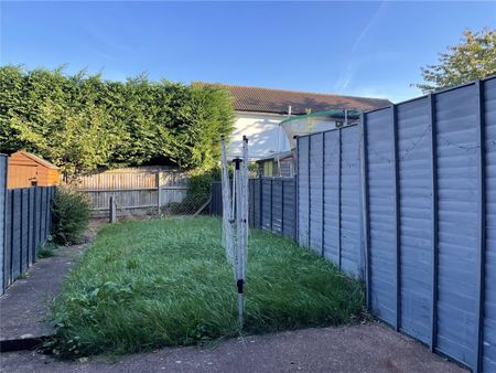Heather Close, Taunton, Somerset, TA1 - Photo 4