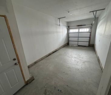 For Lease - 68 Sanderson Drive, Kawartha Lakes, Ontario - Photo 6