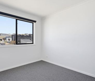 HOME FOR RENT IN BACCHUS MARSH - Photo 3