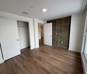 The Shuffle — 303 - Photo 1