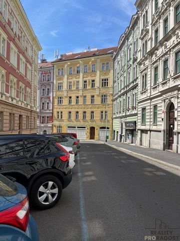 Pronájem bytu 2+1 70 m² - Фото 4