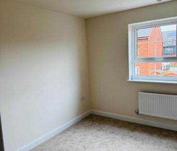 4 bedroom detached house to rent - Photo 4