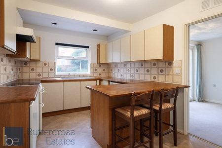 3 bedroom semi-detached house to rent - Photo 5