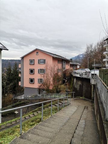 Vermietung nach Teilsanierung - Wohnen an ruhiger Lage in der Nähe der Stadt Luzern - Photo 2