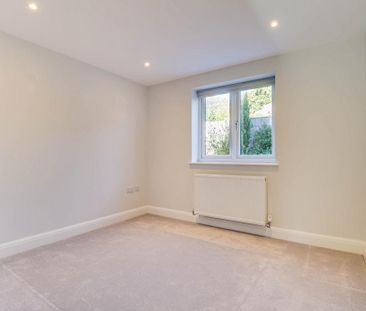 2 bedroom maisonette to rent - Photo 5