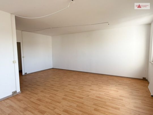 Geräumige, sanierte 3-Raum-Wohnung mit Balkon im Wohngebiet - Annaberg-Buchholz! - Photo 1