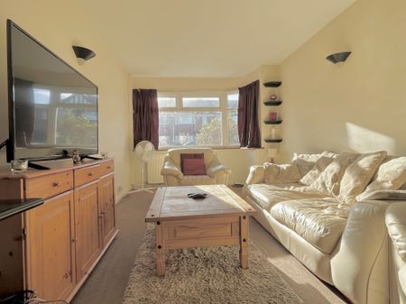 3 bedroom house to rent Catherine Road, Worcester, WR2 - Photo 3