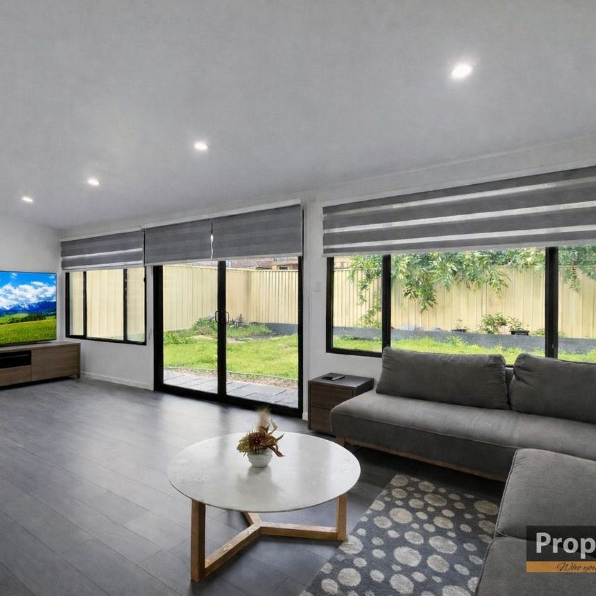 Stunning 3-Bedroom Back House for Rent. Don't miss out. - Photo 1