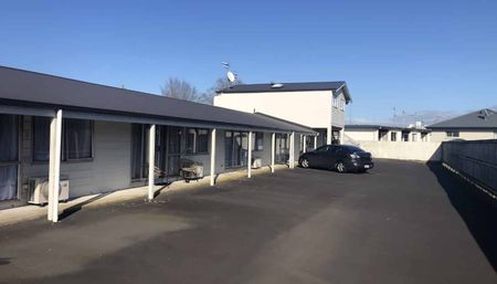 Tidy One Bedroom in Heart of Hamilton East - Photo 5