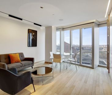 Manhattan Loft Apartments, International Way, London, E20 - Photo 1