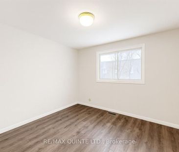 For Lease - 15 Union Street, Belleville, Ontario - Photo 3