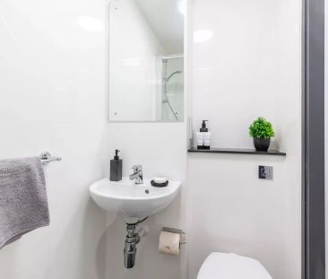 Premium Plus Ensuite - Photo 6