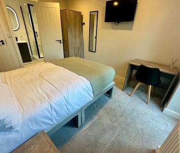 Highfield Road - Photo 1