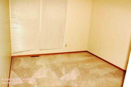 886 Lee Ridge Road - Photo 3