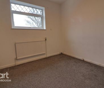 3 bedroom end of terrace house to rent - Photo 4
