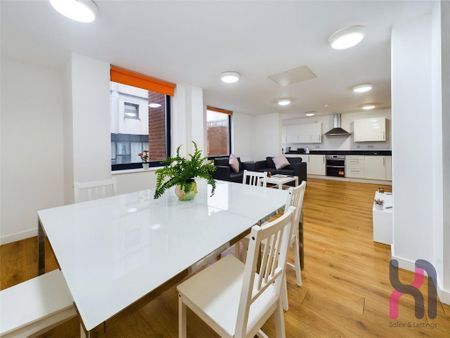 6 bedroom flat to rent - Photo 3